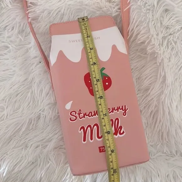 Boutique Strawberry Milk Carton Mini Purse - Picture 11 of 12